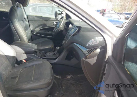 2015 Hyundai Santa Fe Sport 2.0L Turbo z USA, uszkodzony, nr VIN 5XYZUDLA8FG300119